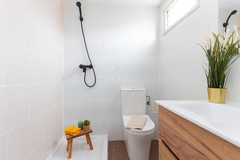 Foto d3166a22-ff18-4ea9-8cd0-bf38d665920a. Casa aparellada amb xemeneia a Castellnou-Can Mir-Can Solà Rubí