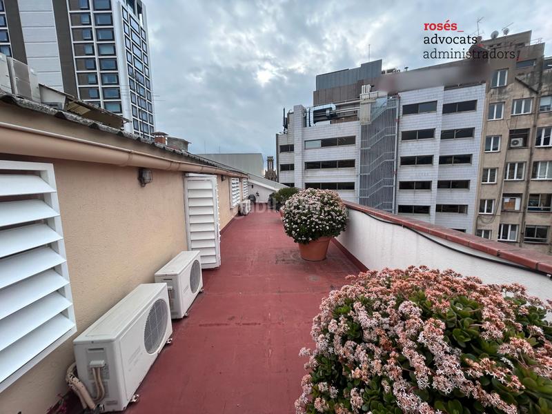 Foto 12a8d769-11f7-4884-9535-6e1cf1e2821e. Büro mit heizung parking in Vila de Gràcia Barcelona