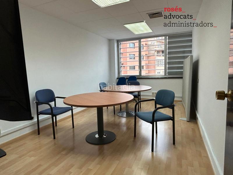 Foto 76545412-2197-41b7-9beb-c34b2ee6bca8. Büro mit heizung parking in Vila de Gràcia Barcelona