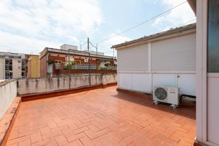 Attique  Carrer de sant jeroni. Piso con terrado privado santa coloma centro