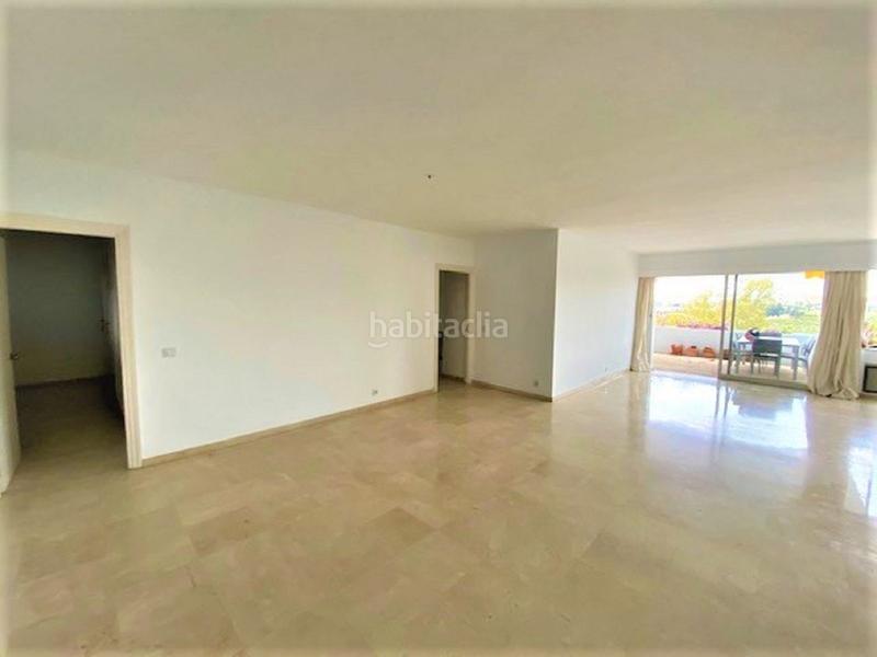 Foto 5479fc1a-2c9b-46ae-89ba-71a1baa844ac. Apartament amb aparcament piscina a Guadalmina Alta Marbella