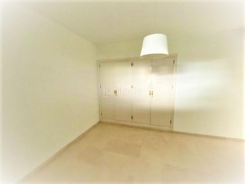 Foto c5619c1c-a630-45c9-b5aa-87e975b326b7. Appartement mit parking pool in Guadalmina Alta Marbella