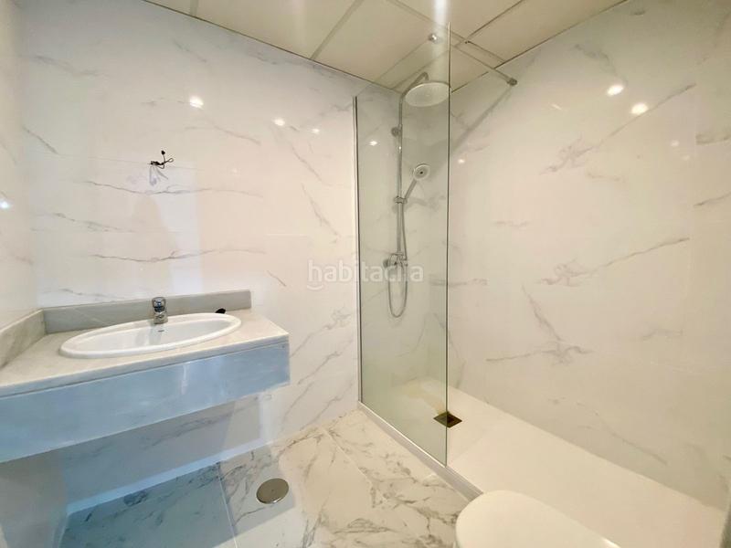 Foto be3376bc-5373-415a-9e63-25b486f9e937. Piano terra con parcheggio piscina in Nueva Andalucía centro Marbella