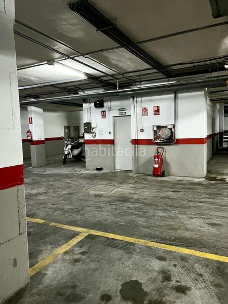 Foto bb5ea371-d6af-4d99-b9af-557f08757385. Rez-de-chaussée avec parking piscine dans Nueva Andalucía centro Marbella