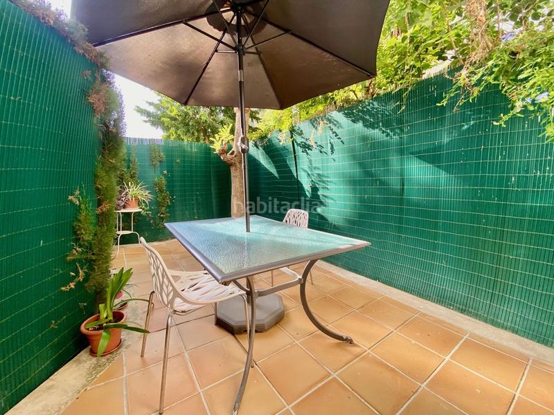 Foto dc697252-d08e-4a3a-889b-8768f5fe9f92. Erdgeschoss mit pool in Nueva Atalaya Estepona