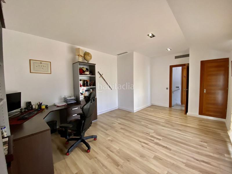 Foto eb92a352-bd69-42e9-82a9-77c5cd1840f8. Zweistöckige wohnung mit parking pool in San Pedro de Alcántara Pueblo Marbella