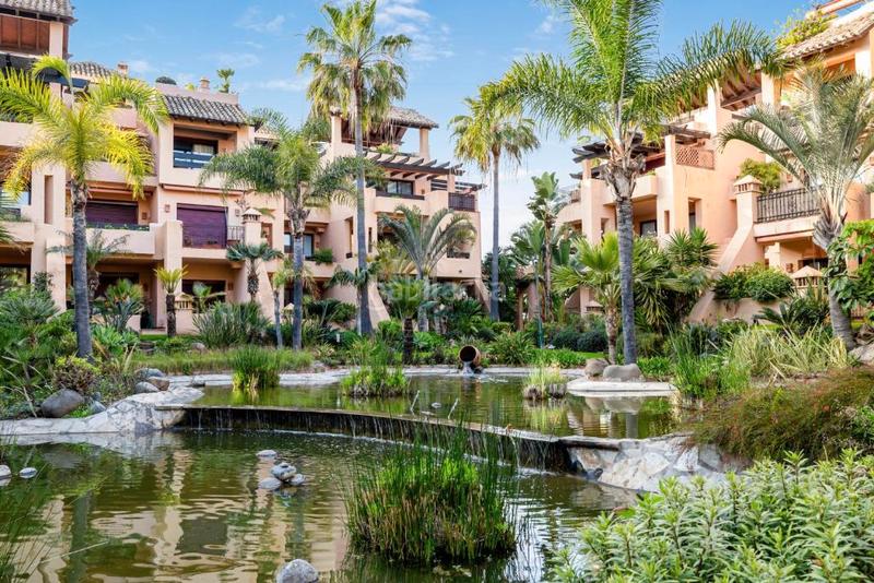 Foto c8fc6b68-14e3-4ff4-9606-5b5660971a53. Appartement in avenida del mediterráneo 11 in Nueva Alcántara Marbella