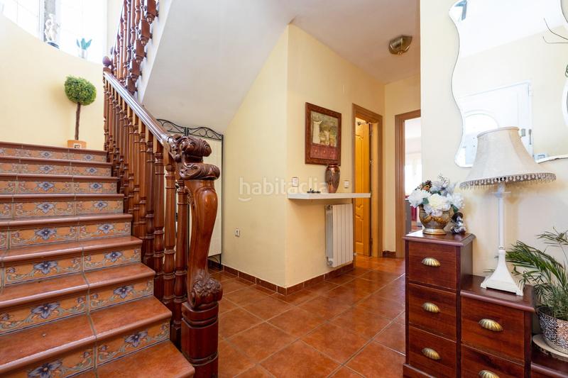 Foto 17c99ff8-8d81-4005-b50a-24f959b33f53. Chalet en calle titán 8 en Ogíjares