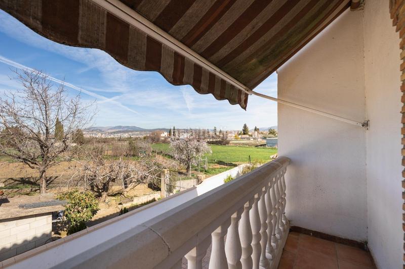 Foto 6e67b5f7-3ba6-4d72-9c12-7f924b445c5f. Xalet a calle titán 8 a Ogíjares