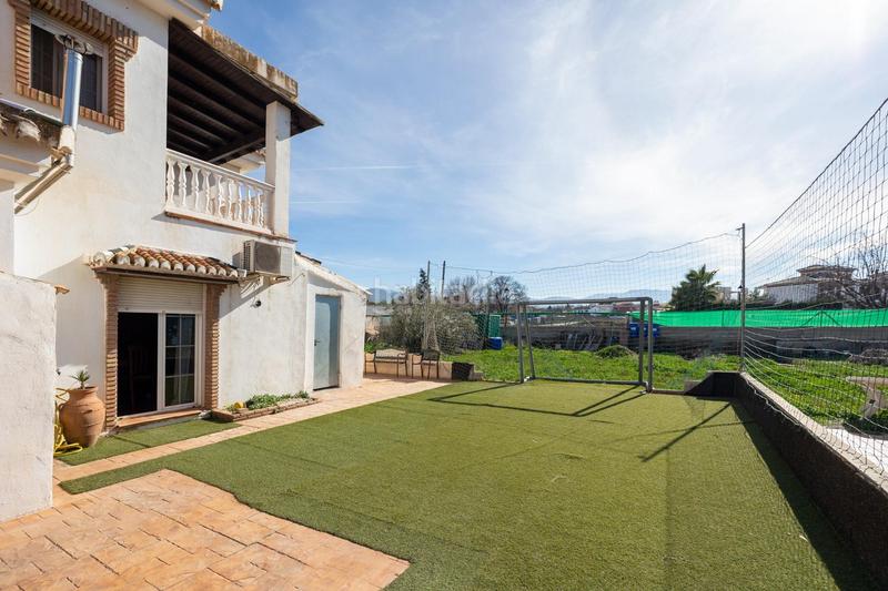Foto a6338109-988c-49de-81b5-01f5f7264c9b. Xalet a calle titán 8 a Ogíjares