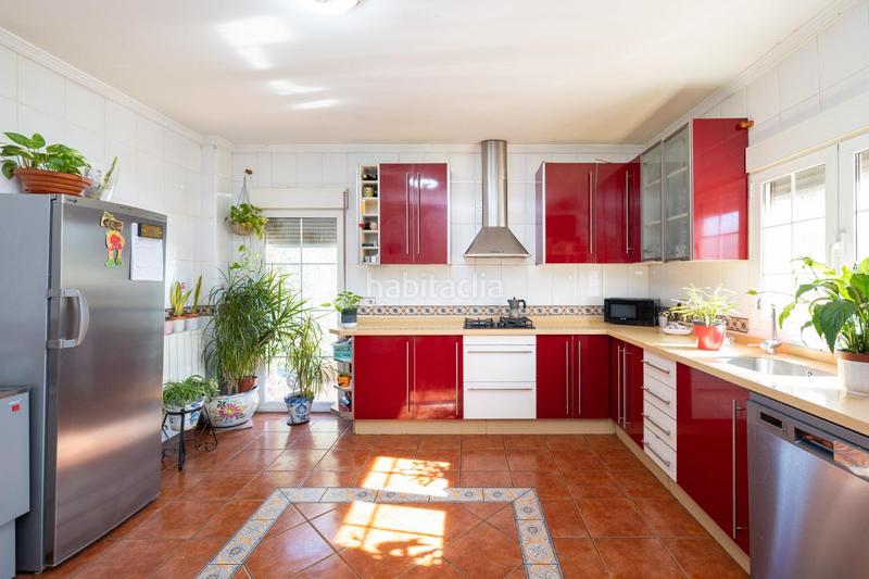 Foto d3aeca46-aa1f-49ef-b5cd-00796a900981. Xalet a calle titán 8 a Ogíjares