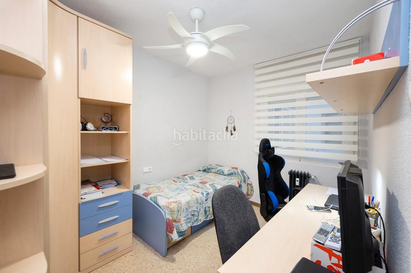 Foto 24fee069-9c40-438c-87de-71f844a0247b. Flat in calle melchor almagro 9 in Camino de Ronda Granada