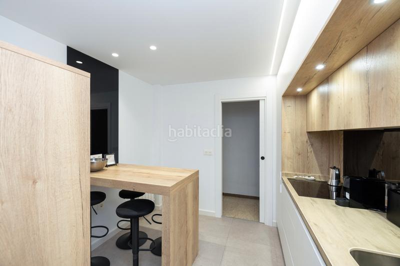 Foto 69431f21-a6c2-42ef-809a-b85c3c6cd40b. Piso en calle melchor almagro 9 en Camino de Ronda Granada