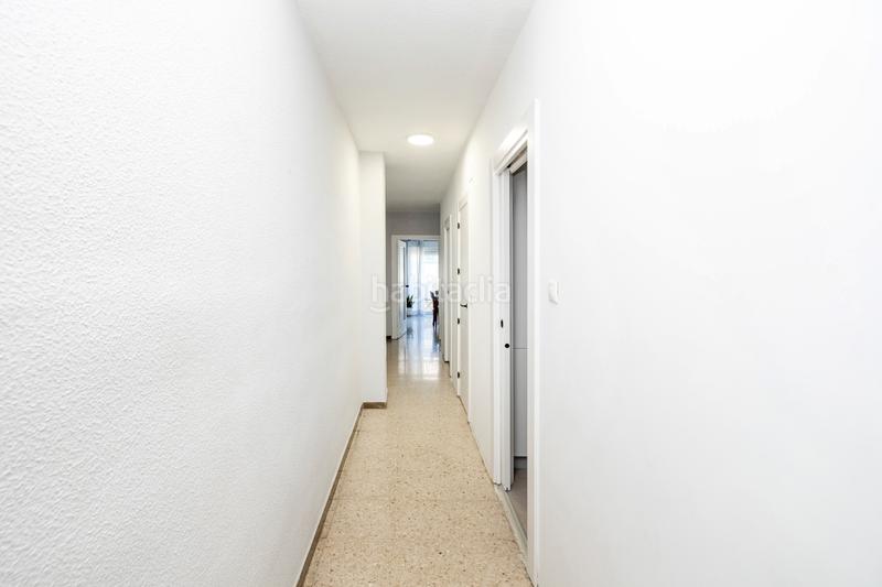 Foto 87632b8d-e90d-4c9f-965e-65b7eca118fe. Piso en calle melchor almagro 9 en Camino de Ronda Granada