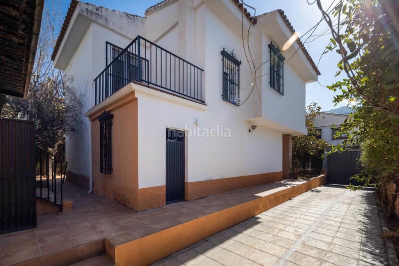 Foto fd36b818-5c6f-4466-a653-e8d0c14a1922. Chalet en calle quinto centenario 9 en Pinos Genil