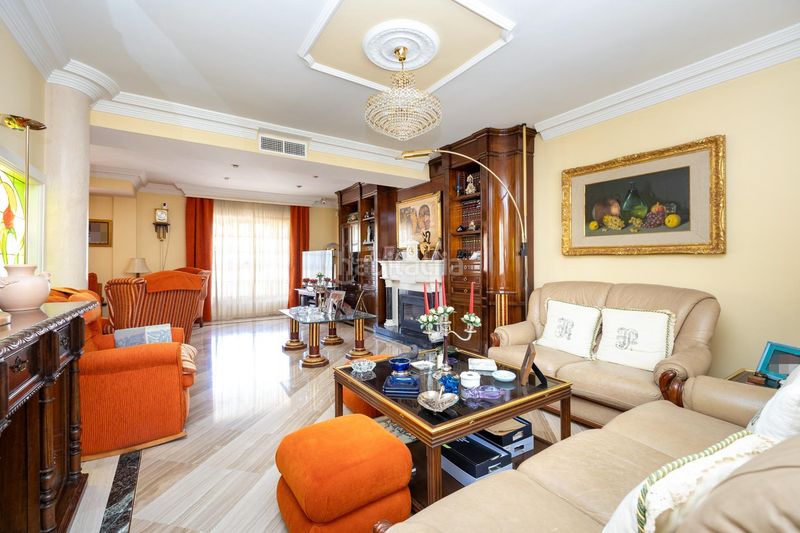 Foto 263fb02d-8baf-42f3-a5e4-d5e54a8147cc. Casa pareada en Cájar