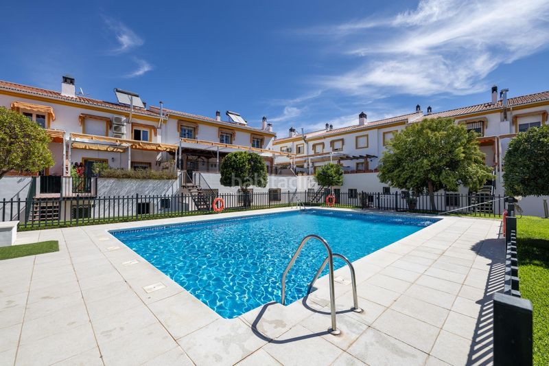 Foto ad765388-df9d-40b1-8951-eaa275e1fa11. Casa pareada en Cájar