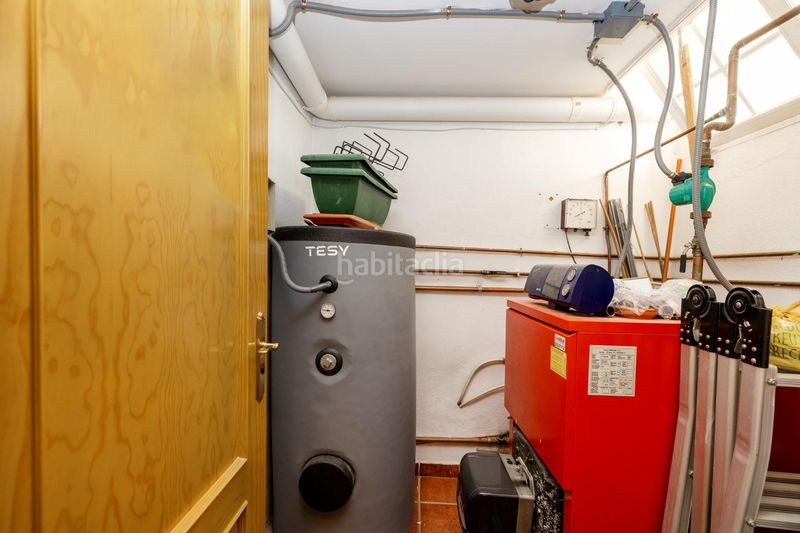 Foto f5606088-ef52-4146-b1e2-9f2741df7155. Casa pareada en Cájar