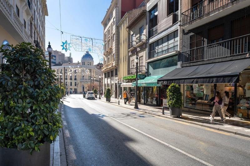Foto 739aeb4b-9236-42bb-83e9-108dd25f7e93. Local comercial en Centro - Sagrario Granada