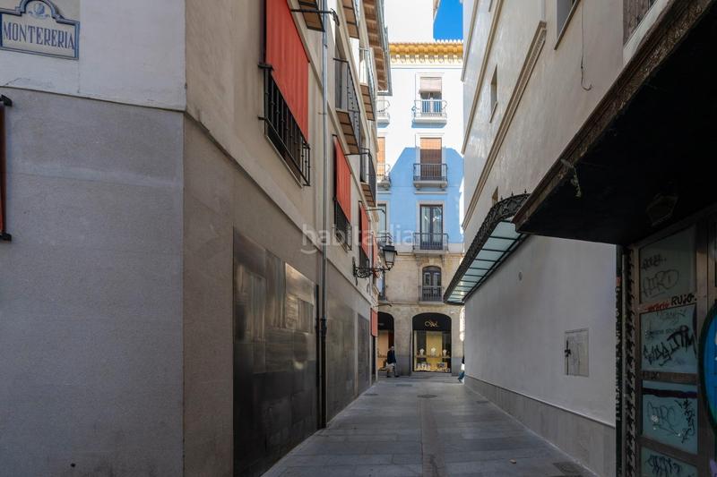 Foto a52488b0-ada4-4c9e-89a9-45e3469b0918. Local comercial en Centro - Sagrario Granada