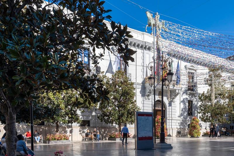 Foto d20845a5-b8a9-4b56-b598-0c340e69af84. Local comercial en Centro - Sagrario Granada