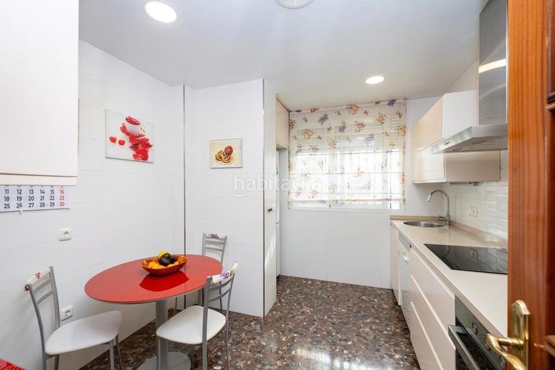 Foto fd069095-6cb6-4a71-9851-ef11d738ee3f. Piso en Angustias - Chana - Encina Granada