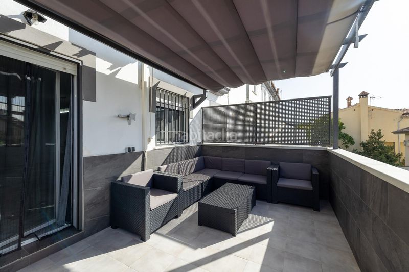Foto 93c4dc57-75fb-4687-b9ec-dfba889c6946. Maison jumelée avec terrasse dans Barrio de la Vega Monachil