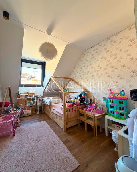 Foto 0861296b-dfa0-46e1-97d0-921b42c4bbb6. Attico con riscaldamento parcheggio in La Ería Oviedo