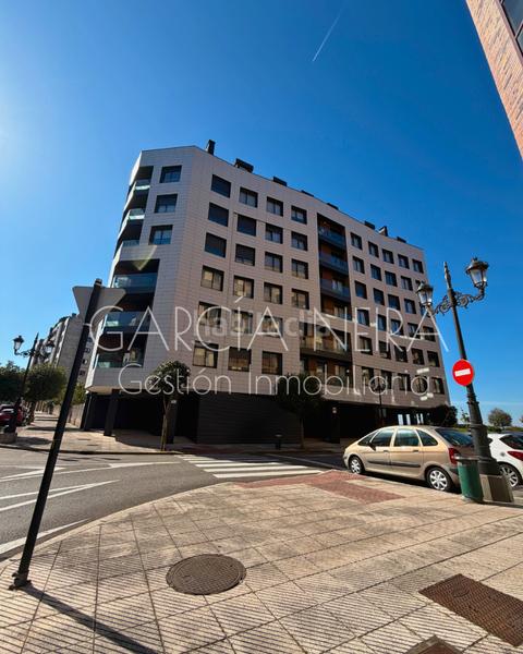 Foto 2ab7af53-a13c-4055-80d7-280881931cd3. Attico con riscaldamento parcheggio in La Ería Oviedo