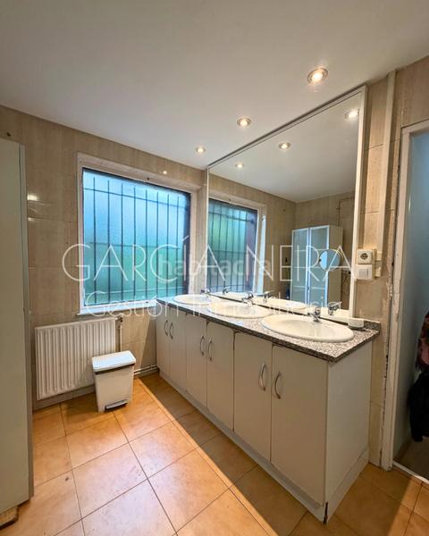 Foto de2df3ef-b432-4b7f-af0a-4a330b482b9b. Casa con riscaldamento in Ciudad Naranco - Prados de La Fuente Oviedo