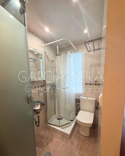 Foto ab80f4f6-6c81-45c8-a98d-9d07749fcaf2. Miete etagenwohnung mit heizung in Parque San Francisco - Uría Oviedo