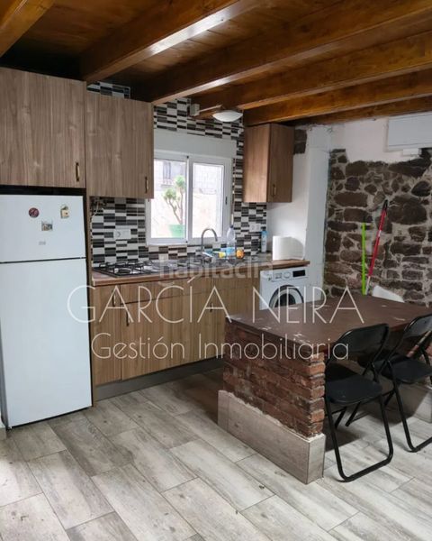 Foto 7c0e3f53-ec7d-4dd9-9b0e-3d2a3d6e9e1f. Casa adossada amb calefacció a Riosa