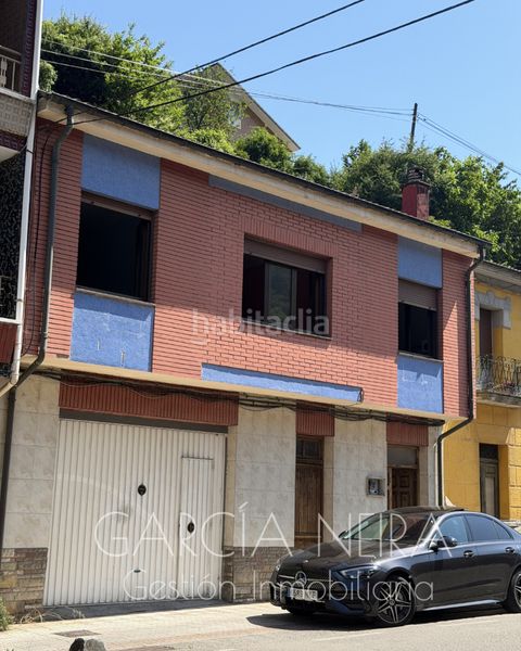 Foto 65d38060-8125-4f27-981d-128b1f4b64c8. Casa amb calefacció aparcament a Aller