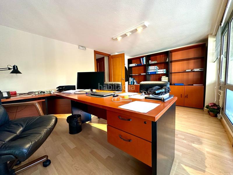 Foto aaa0eae5-bede-4c0f-b25d-2c49f6b83a3a. Office space with heating in Jaume III Palma de Mallorca