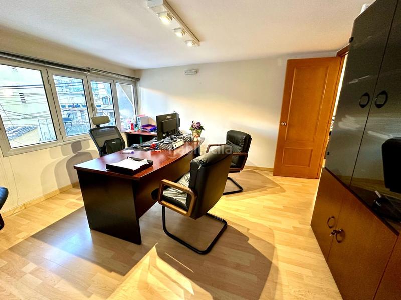 Foto b54bde7b-8ef6-4eb8-8781-8567894da559. Office space with heating in Jaume III Palma de Mallorca