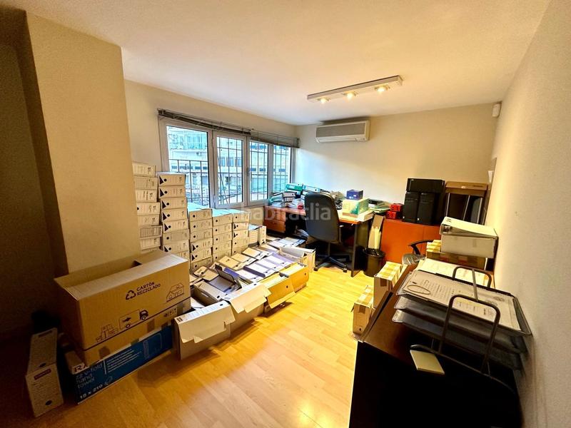 Foto bdc79ce0-5bc5-428d-b824-e91865b12c0b. Office space with heating in Jaume III Palma de Mallorca