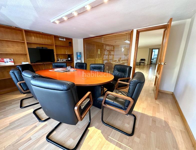 Foto f85df1c9-1d86-4de2-a298-ebdb0aaf2fb3. Office space with heating in Jaume III Palma de Mallorca