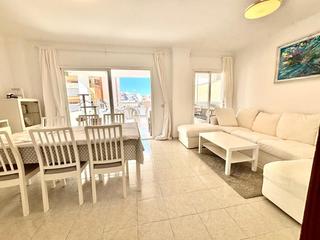 Appartement  San cristobal. Piso luminoso con vistas al mar junto al club nutico de sarenal