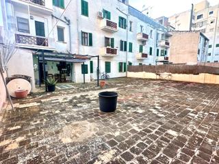 Flat  General ricardo ortega. Amplio y clásico primer piso en foners con terraza de 200m ubica