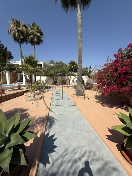 Foto 31210bb5-6b89-47b3-b0a3-14d5a090666e. Casa villa rocalisa un oasis contemporáneo junto al golf ibicenco en Santa Eulària