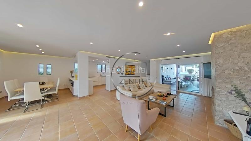 Foto 5ef72842-d7f7-4f10-bd82-c9d95327ca20. Casa villa rocalisa un oasis contemporáneo junto al golf ibicenco en Santa Eulària