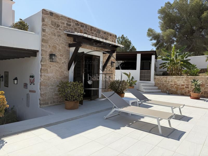 Foto 8920c6df-fb00-4d32-91f1-64626c435d7f. Casa villa rocalisa un oasis contemporáneo junto al golf ibicenco en Santa Eulària