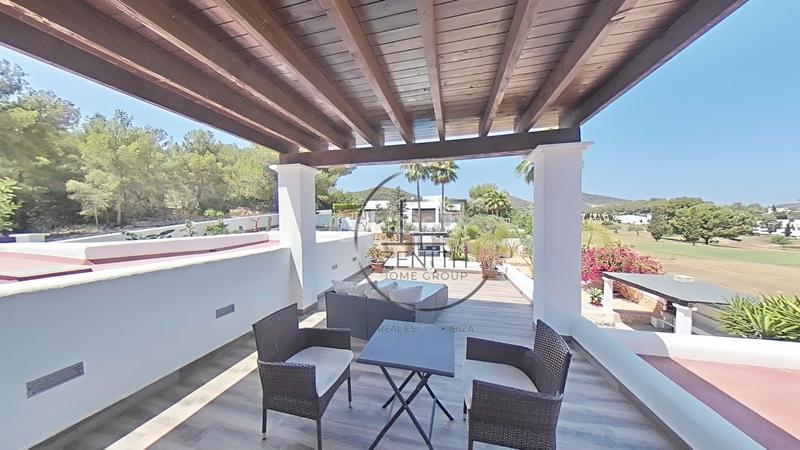 Foto ca69cbbe-85f7-4f77-93b1-0a183541c666. Casa villa rocalisa un oasis contemporáneo junto al golf ibicenco en Santa Eulària