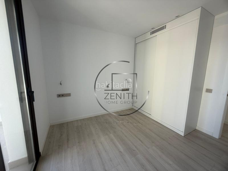 Foto 638443d4-32db-4b32-959c-61e657c84d32. Rent flat with heating parking in Cap Martinet Santa Eulària