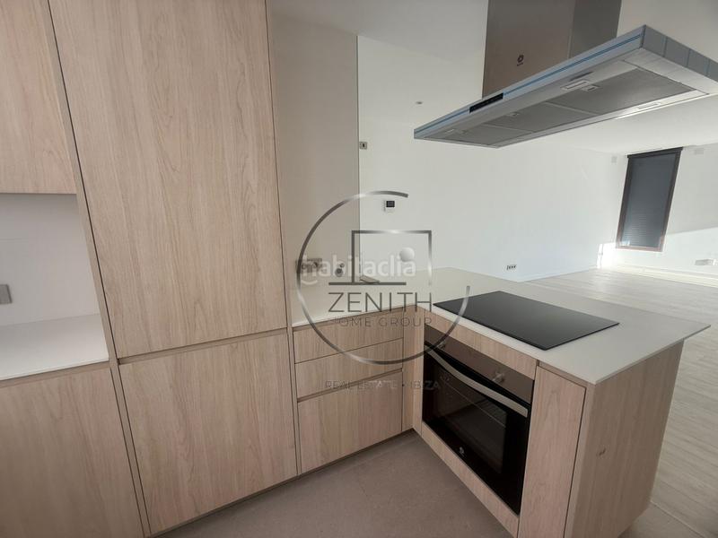 Foto c9195287-ada0-4cf3-aa6c-c71cc67fb11d. Rent flat with heating parking in Cap Martinet Santa Eulària