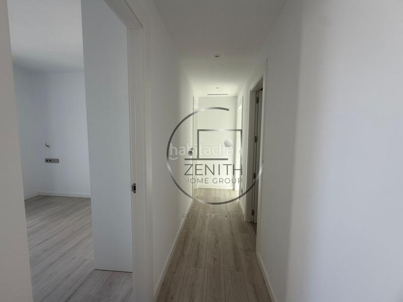 Foto fd3b2af9-dbaa-4bbd-a27c-0b3ac91297d8. Rent flat with heating parking in Cap Martinet Santa Eulària