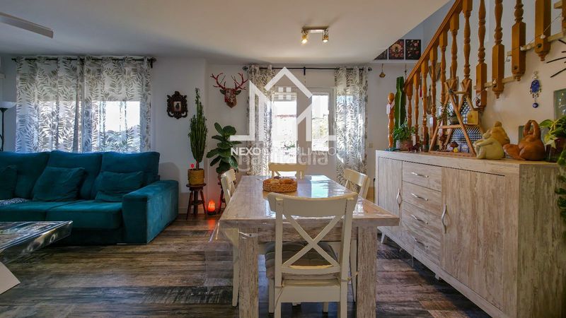 Foto ca7988e3-bb4a-4b79-8102-49ec2483c3da. Casa adosada en Borox