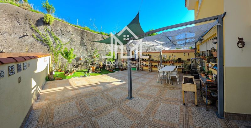 Foto fa6fda08-caa9-4e01-b54e-6e7caa048a94. Casa adosada en Borox