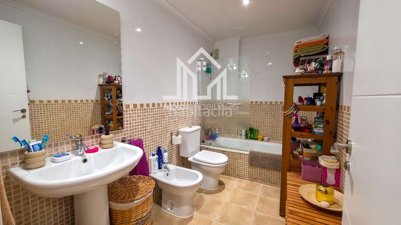 Foto 67525939-8d50-43f0-8efc-6bc56fcabc38. Piso en El Quiñón Seseña