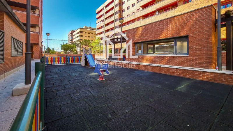 Foto ecfb6d9a-df61-415f-ac34-28f40b8a536c. Pis amb aparcament piscina a El Quiñón Seseña